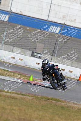 media/Nov-26-2022-Fastrack Riders (Sat) [[b001e85eef]]/Level 3/Session 3 Outside Turn 9/